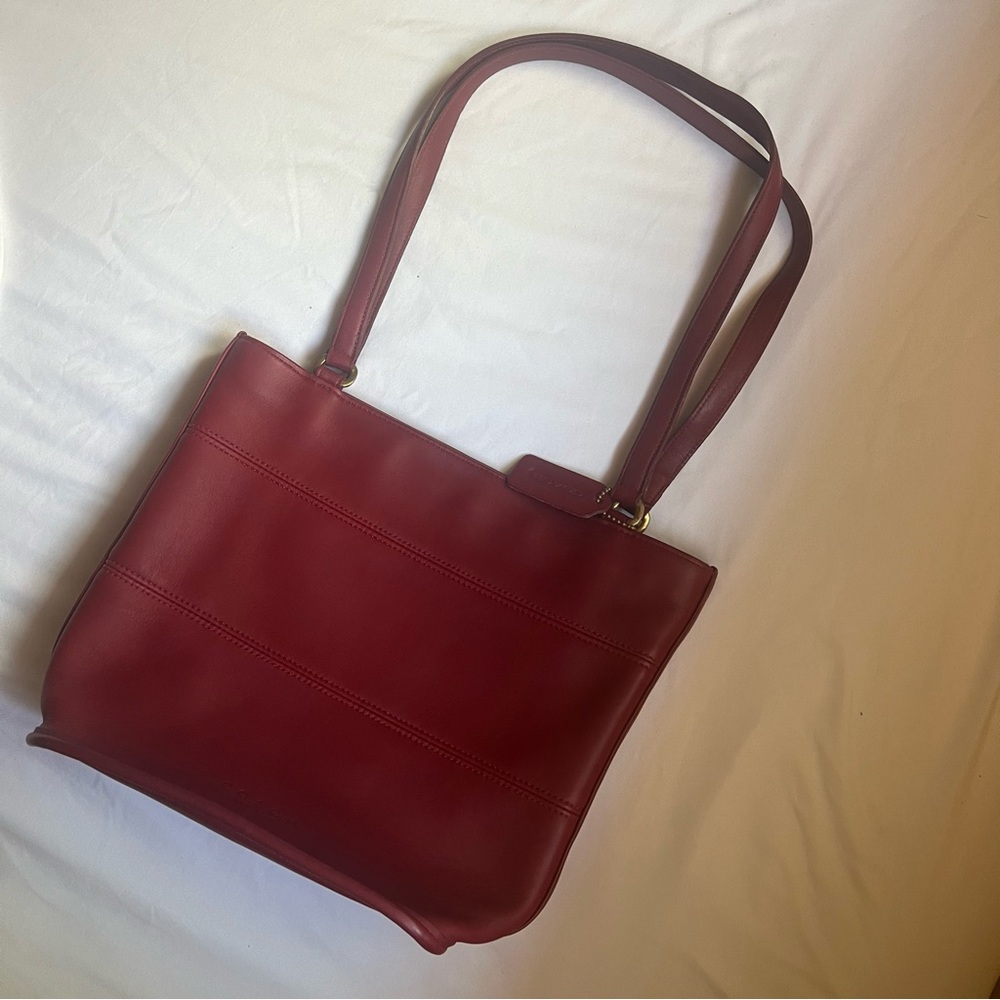 COACH Vintage Tribeca Shopper Tote Shoulder Zip Bag in Red Leather - Style 9098